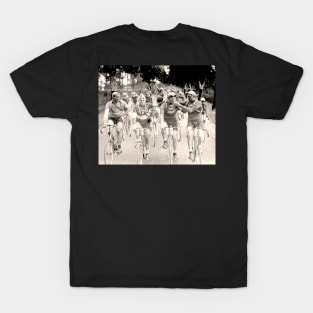 Tour De France Vintage Bicycle Racing Photo Print T-Shirt